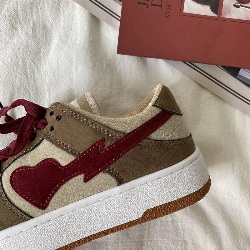 Autumn Love Leather Sneakers