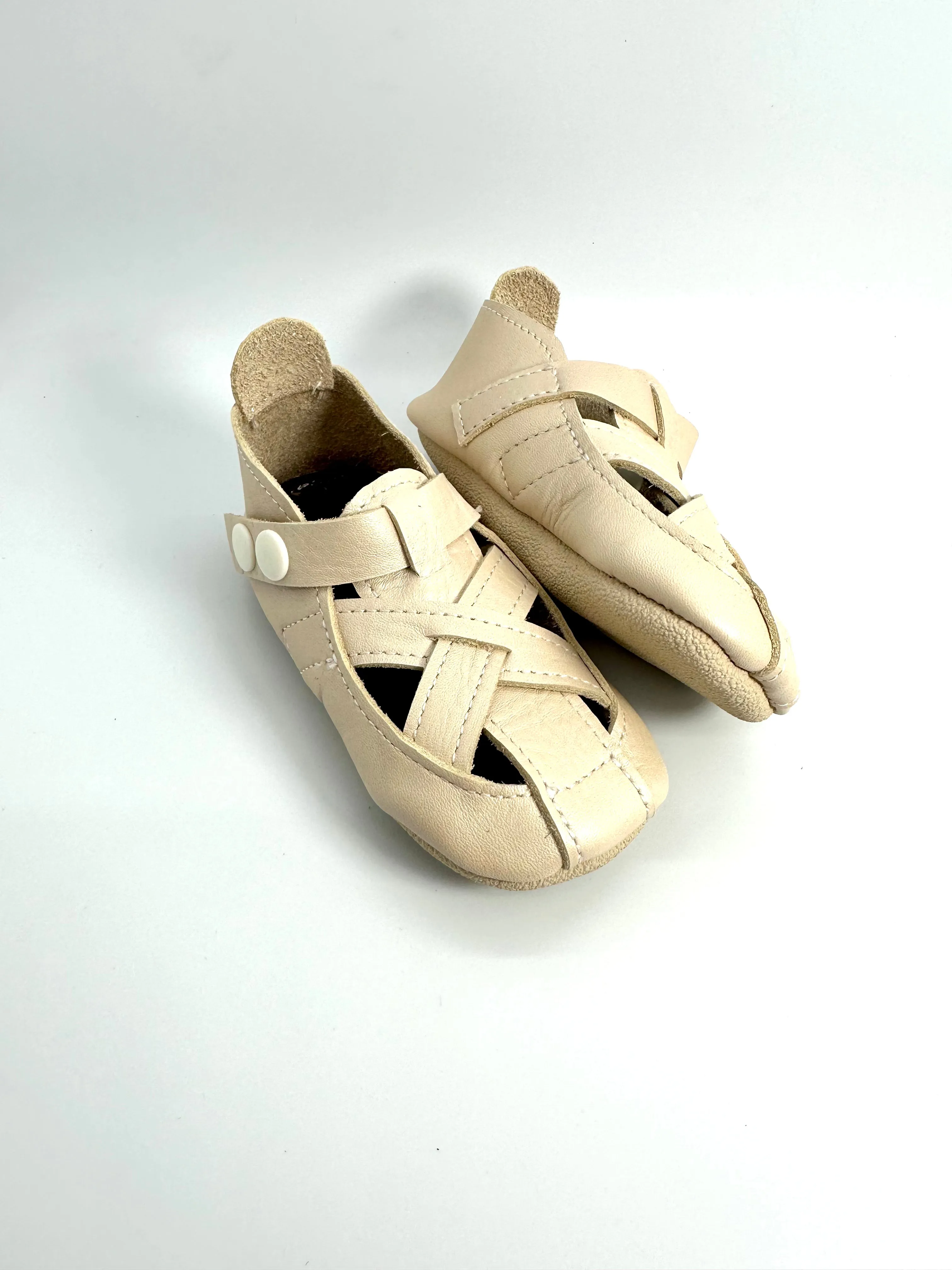 Distressed Pearl Elio Sandal