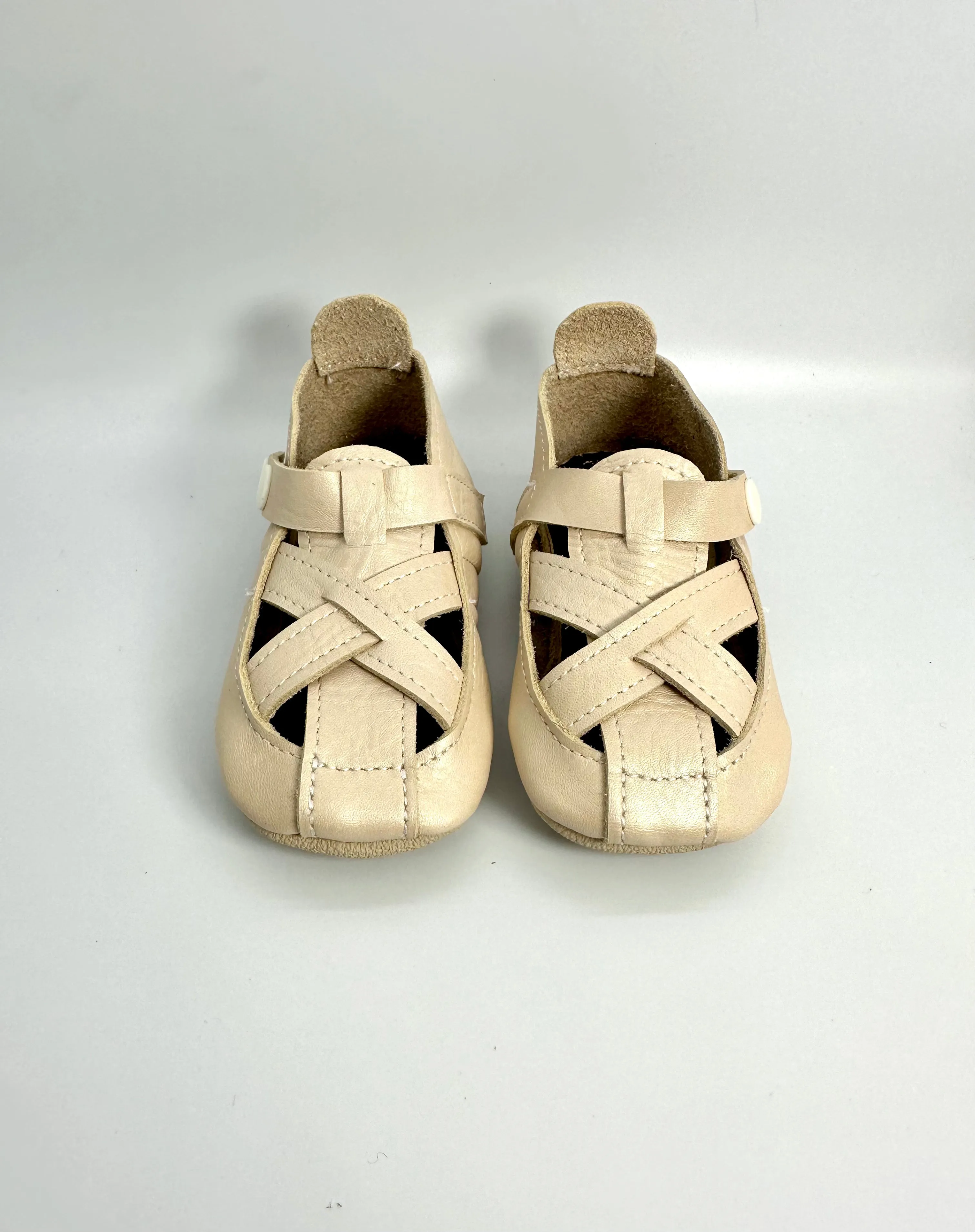 Distressed Pearl Elio Sandal