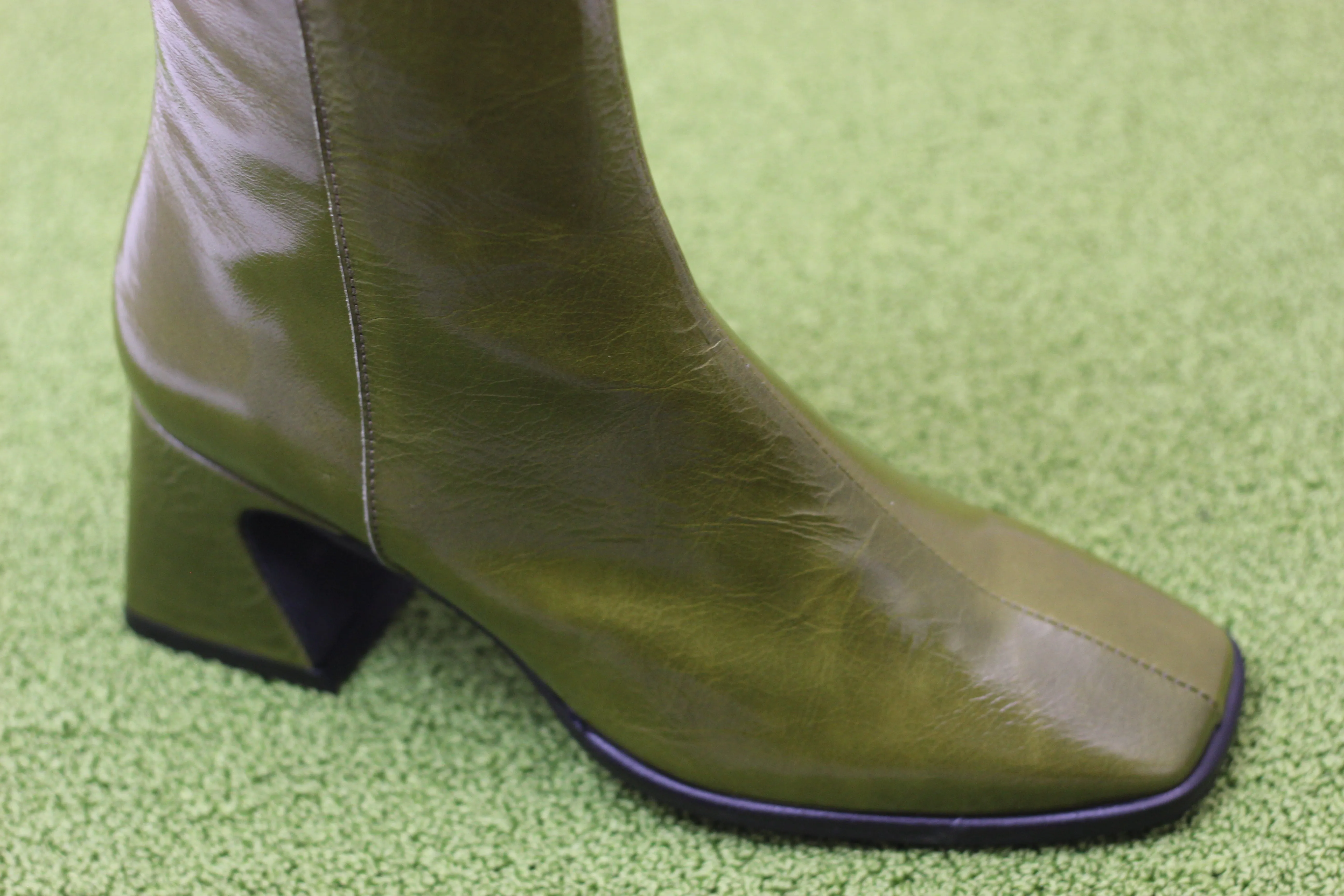 Women's Taffy Boot - Olive Patent Leather