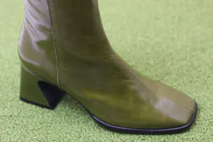 Women's Taffy Boot - Olive Patent Leather